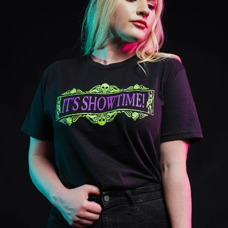 Women's It's Showtime Boyfriend Fit T-Shirt - Black