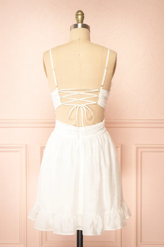 Pattiesun | Short White Dress w/ Flower Appliqués