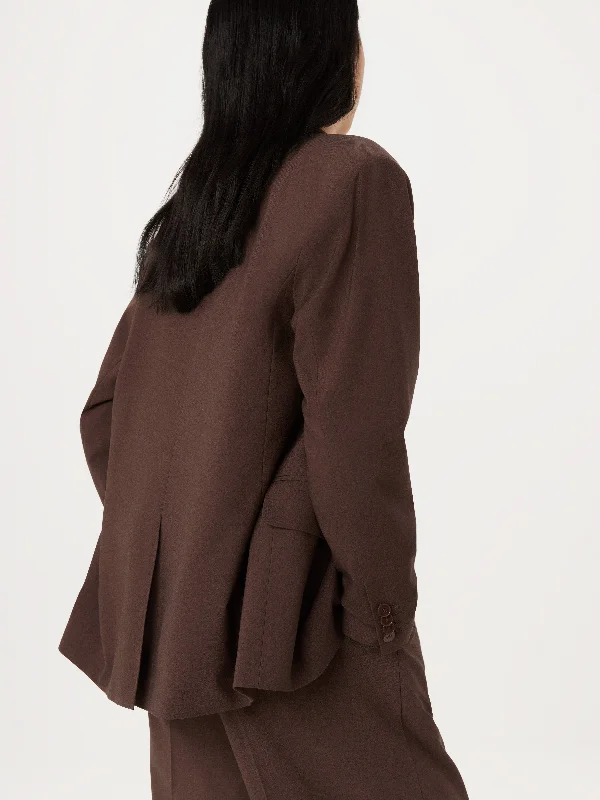 The Boxy Single Breasted Blazer in Dark Roast