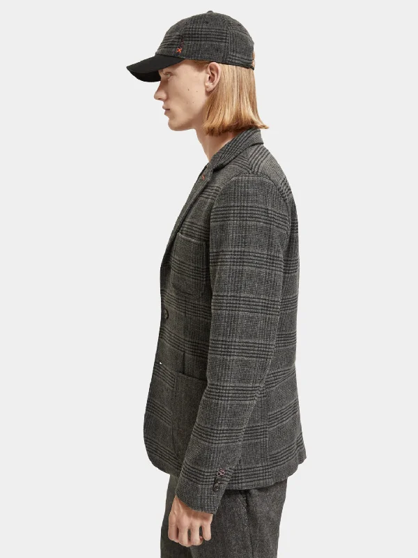 Wool blend single-breasted blazer